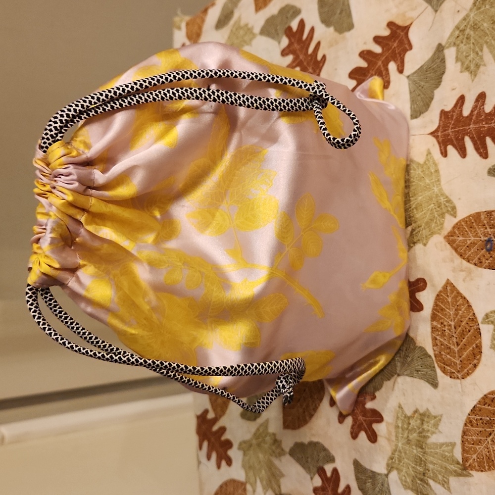 Skin care items - Picture 6 of 6